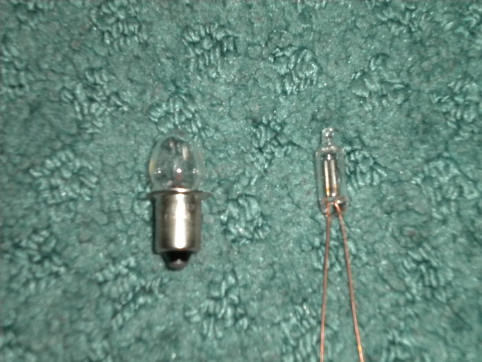Flashlight Bulb and NE-2 Neon Bulb
Keywords: Lamps