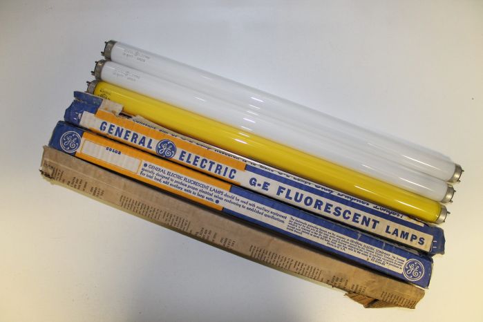 50s Coloured Fluorescents
Scored these at Restore recently. Didn't know they were that old or coloured lamps until I pulled one out from the sleeve. 
Keywords: Lamps