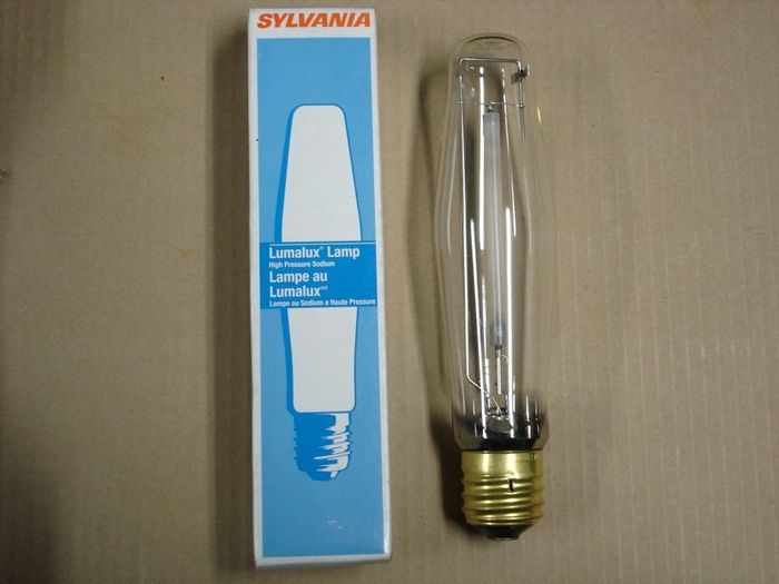 Sylvania 400W HPS
Here's a Sylvania 400W HPS Lumalux lamp.
Colour temp: 2100K
Lumens: 45000
CRI: 22
Lamp shape: ET18
Made in: USA
Lamp life: 24000 hours
Keywords: Lamps