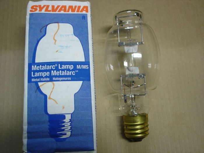 Sylvania 175W Metal Halide
Here's a clear NOS Sylvania 175W 'Metalarc' BT shaped metal halide lamp.

Manufacture date: Sept. 1996
Colour temp: 4200K
Lumens: 12800
CRI: 65
Base: Mogul E39 Brass
Lamp shape: BT28
Made in: Manchester,NH USA
Lamp life: 7500 hours
Ballast: M57
Keywords: Lamps