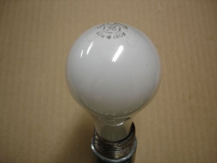 GE 60W Soft White
A GE USA 60W Soft White incandescent lamp.
Voltage: 120V
Lumens: 840
Lamp life: 1000 hours
Filament: CC-8
Lamp shape: A19
Made in: USA
Base: Medium E26
Keywords: Lamps
