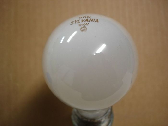 Sylvania 90W
Here's a reduced wattage Sylvania 90W frosted incandescent lamp.
Voltage: 120V
Current: 0.72A
Filament: CC-8
Lamp shape: A19
Base: E26 Aluminum
Keywords: Lamps