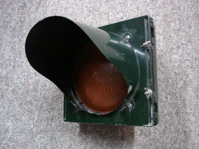 Econolite Canada Traffic Light
A Econolite Canada traffic light that never saw service,a little beat up from sitting around.
Keywords: Traffic_Lights