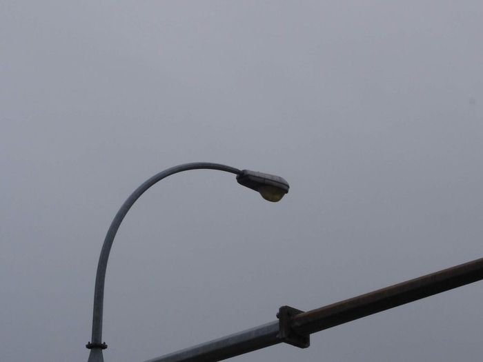 AE 325
Here's a AE 325 Powerpad with a plastic refractor.
Keywords: American_Streetlights