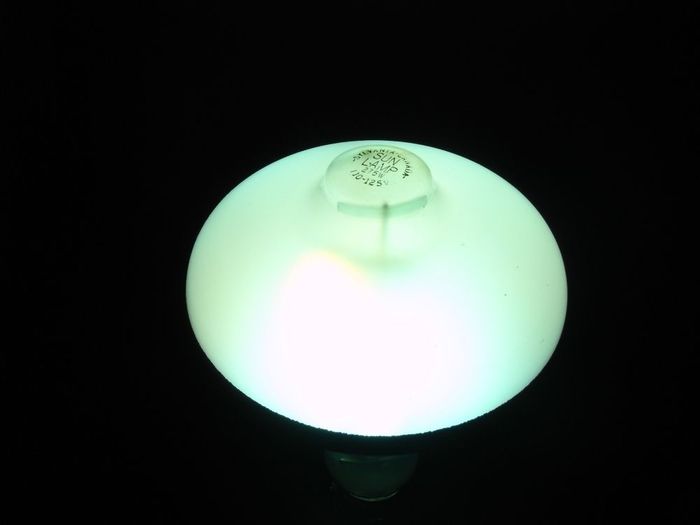 Sylvania Sunlamp
Lamp at full brightness.
Keywords: Lamps