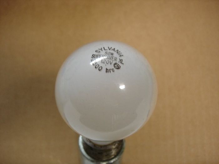 Sylvania Super Saver XL 52W
Here is a frosted long life 52W Sylvania Super Saver XL incandescent lamp.
Voltage: 120V
Current: 0.41A
Lamp life: 2500 hours
Filament: C-8
Lamp shape: A19
Base: Medium E26 brass
Keywords: Lamps