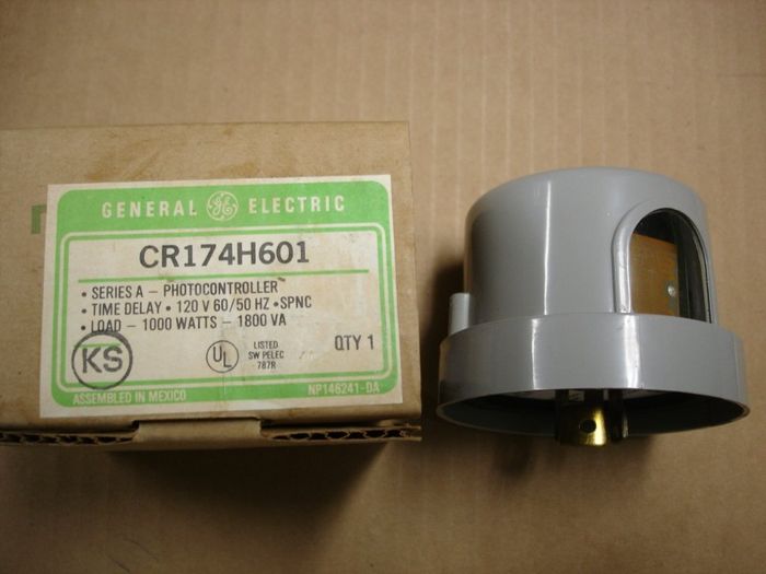 GE Photocontrol
Here's a NOS GE Series A thermal photocontroller with a square cadmium sulfide eye, the first GE brand PC in my collection.

Model number: CR174H601 Cat# C402G600
Load: 1000W
Voltage: 120V
Switch contact type: Thermal
Manufacture date: ~Very early 80's
Made in: Assembled in Mexico with US made parts
Control type: NEMA Twist-lock
Keywords: Gear