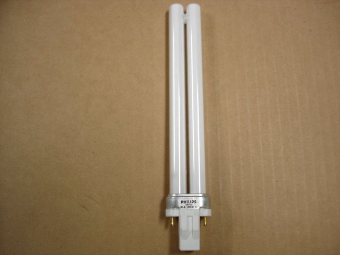 Philips 13W PL
Here is a Philips 13W PL warm white compact fluorescent lamp.

Made in: Mexico
Keywords: Lamps