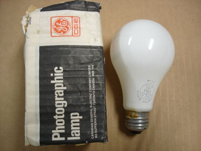 GE 150W 
Here is my second GE 150W Photographic Lamp,this one NOS in a sleeve.

Made in: Canada
Keywords: Lamps