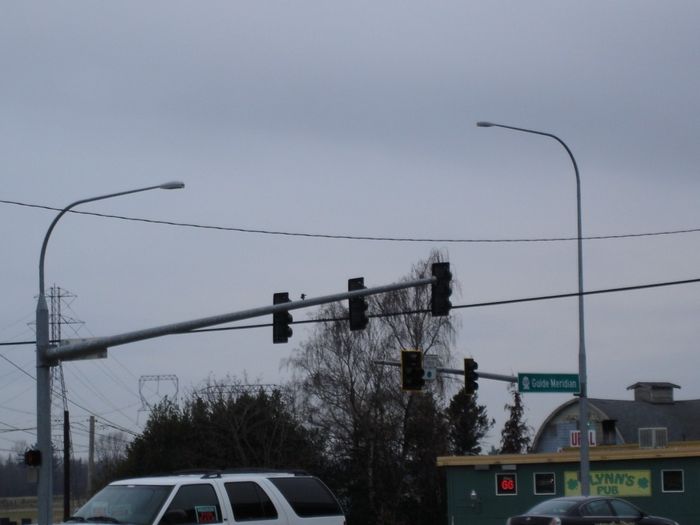 Traffic Lights
Here is a newer traffic light set-up near Bellingham in Washington State
Keywords: Traffic_Lights