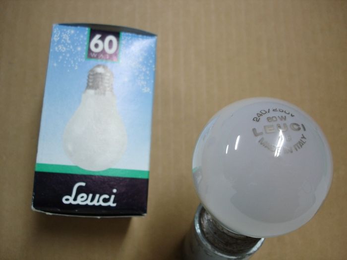 Leuci 60W
Here is a Leuci 60W frosted 240-250V incandescent lamp.


Made in: Italy
Keywords: Lamps