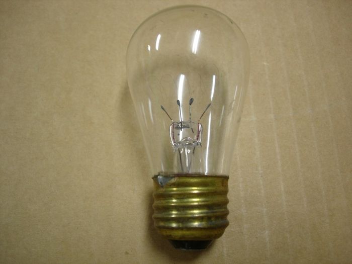 General Electric Edison Carbon
Here is a General Electric Edison 2 candle power carbon lamp.
Keywords: Lamps