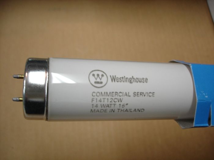 Westinghouse F14T12
Here is a Westinghouse F14T12 commercial cool white fluorescent lamp.

Made in: Thailand

CRI: 62
Keywords: Lamps
