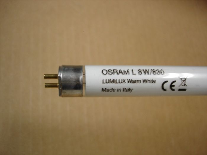 Osram F8T5
Here is an Osram Lumilux F8T5 warm white fluorescent lamp which came with the Hella fluorescent fixture.

Made in: Italy
Keywords: Lamps