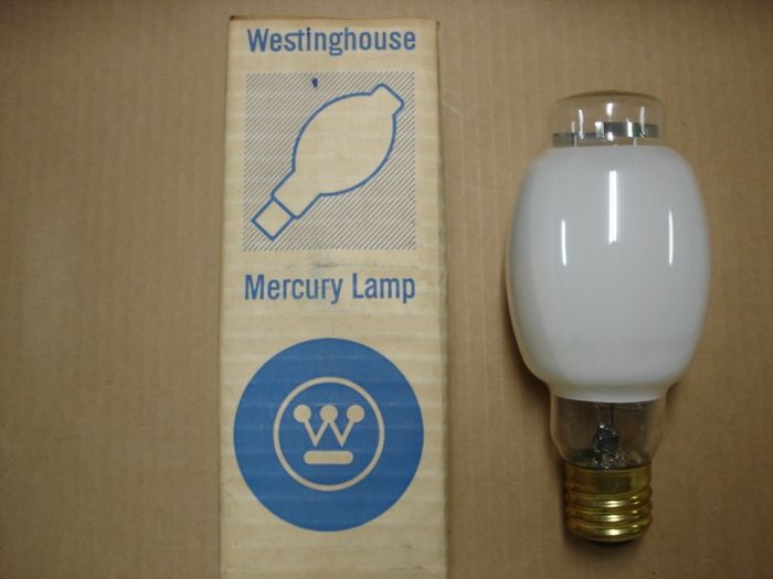 Westinghouse 175W Mercury
Here's a NOS Westinghouse 175W Lifeguard clear top mercury vapour lamp.

Made in: USA

Manufactured: Date code 26
Keywords: Lamps