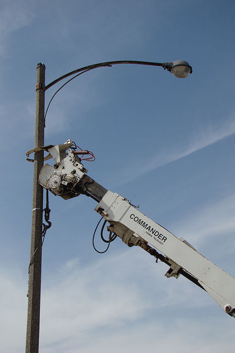 Bad News...
Line Material Ovalite in the process of being taken down after 50+ years in service due to a relighting project. 
Keywords: American_Streetlights