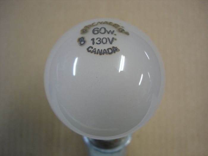 Royale (Philips) 60W
Here is a Philips Royale 60W incandescent  lamp,most likely an early version of the Country Royale.

Made in: Canada

Manufactured: Feb. 1990
Keywords: Lamps
