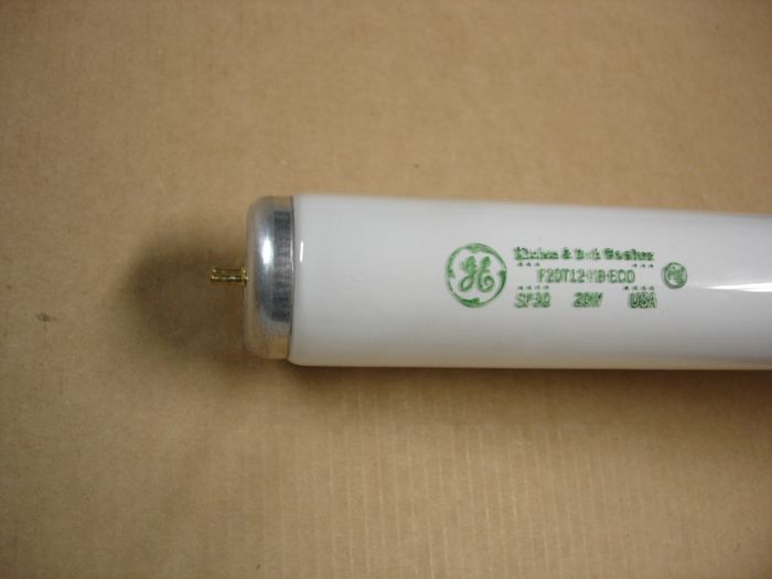 GE F20T12 
Here is a GE F20T12 Ecolux Kitchen & Bath fluorescent lamp.

Made in: USA

CRI: 70
Keywords: Lamps