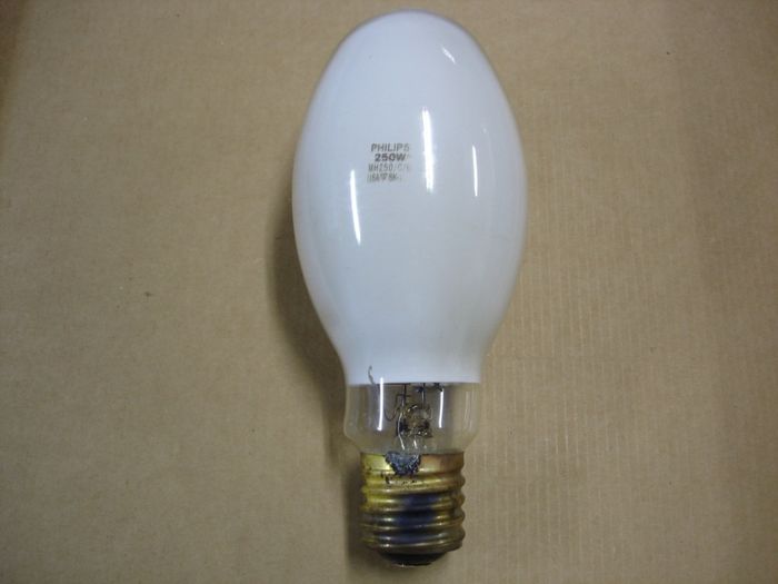 Philips 250W Metal Halide
Here is a Philips 250W coated probe-start metal halide lamp.

Made in: USA

Manufactured: Oct. 1998

CRI: 70
Keywords: Lamps