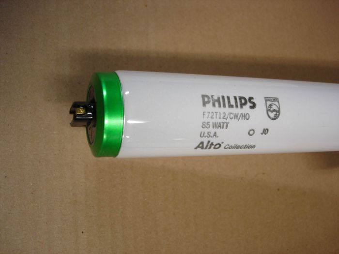 Philips F72T12
Here is a Philips ALTO F72T12 high output cool white fluorescent lamp.

Made in: USA

Manufactured: Sept. 2000

CRI: 62
Keywords: Lamps