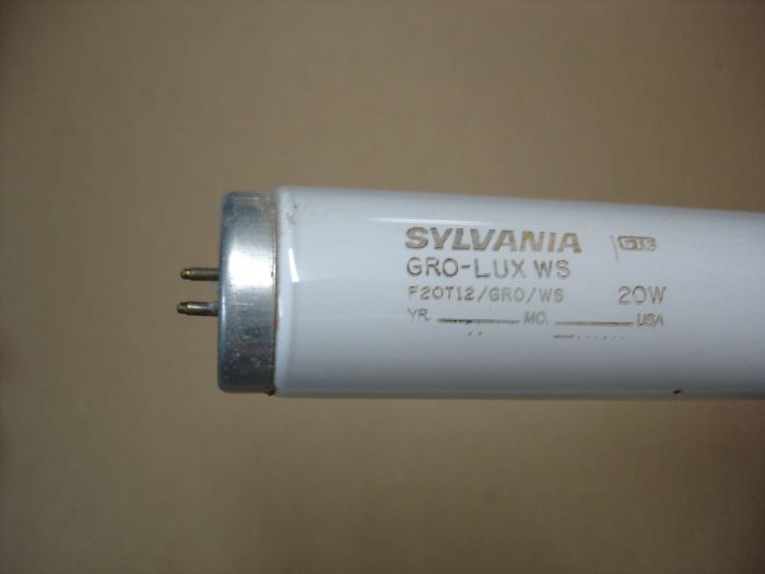 Sylvania F20T12
Here is a Sylvania GTE F20T12 Gro-Lux fluorescent lamp.

Made in: USA
Keywords: Lamps