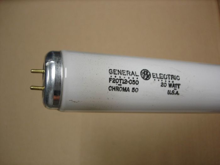 General Electric F20T12
Here is a General Electric F20T12 Chroma 50 fluorescent lamp.

Made in: USA

CRI: 90
Keywords: Lamps