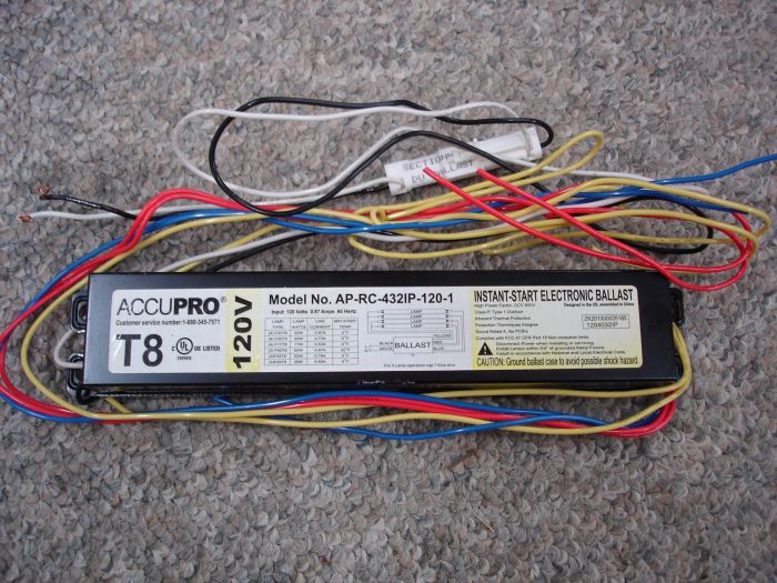 Accupro Electronic Ballast
Here is an Accupro T8 electronic instant start fluorescent ballast for 3 - 4 lamps.

Made in: China
Keywords: Gear