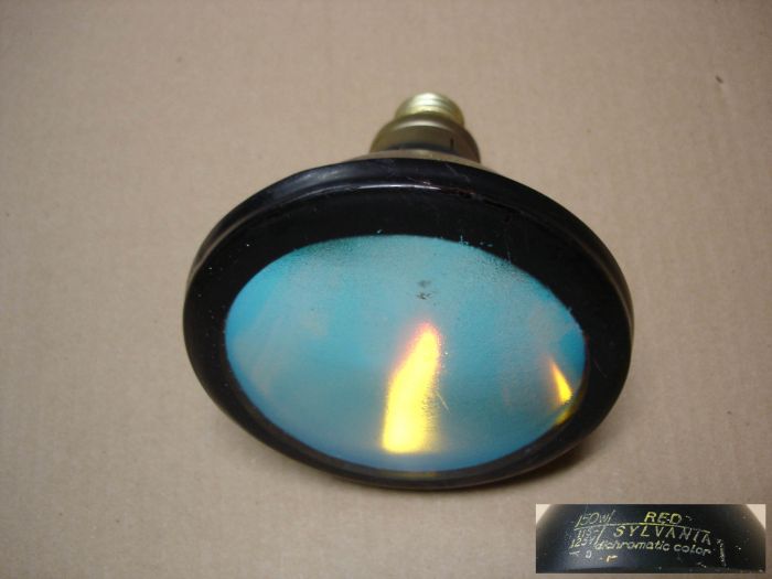 Sylvania 150W Spot
A cool looking older Sylvania 150W dichromatic red colour spot lamp.
Keywords: Lamps