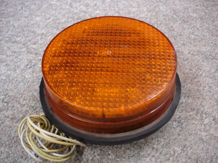 GE 8" Yellow LED Traffic Light
A GE 8" yellow LED traffic light module.

Made in: Mexico

Manufactured: Jan. 2006


Keywords: Traffic_Lights