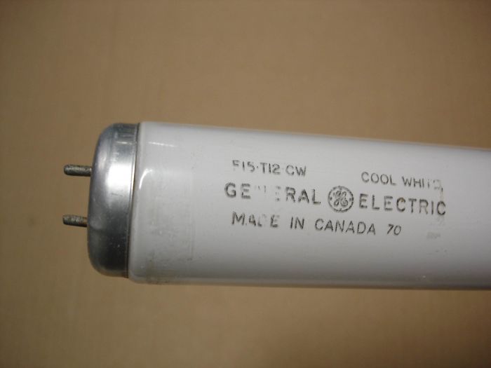 GE F15T12
Here is a General Electric Canada F15T12 cool white fluorescent lamp. 

Made in: Canada

Manufactured: Circa 1970's

CRI: 60
Keywords: Lamps
