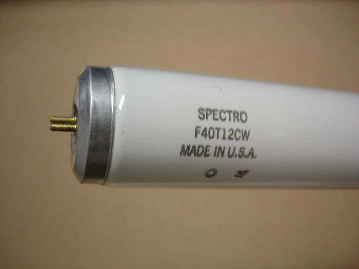 Spectro F40T12
Here is a Spectro (Philips) F40T12 cool white fluorescent lamp.

Made in: USA

Manufactured: June 1993

CRI: 67
Keywords: Lamps