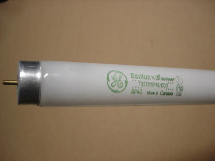GE F32T8
Here is a GE Canada F32T8 Starcoat Ecolux cool white fluorescent lamp.

Made in: Canada


Keywords: Lamps