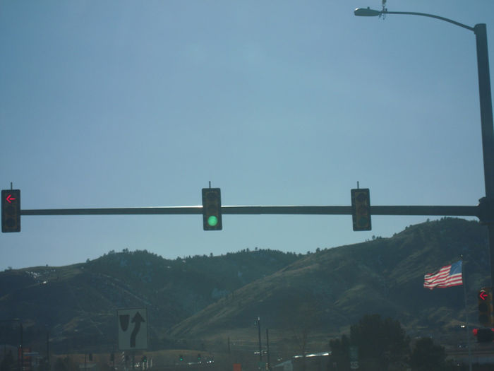 Some Programmable Visability Signals.
Bad pic, Sorry, but this intersection has some Programmable (3M?) Signals that limit view per each lane.

And an M-400 R(3).
Keywords: Traffic_Lights