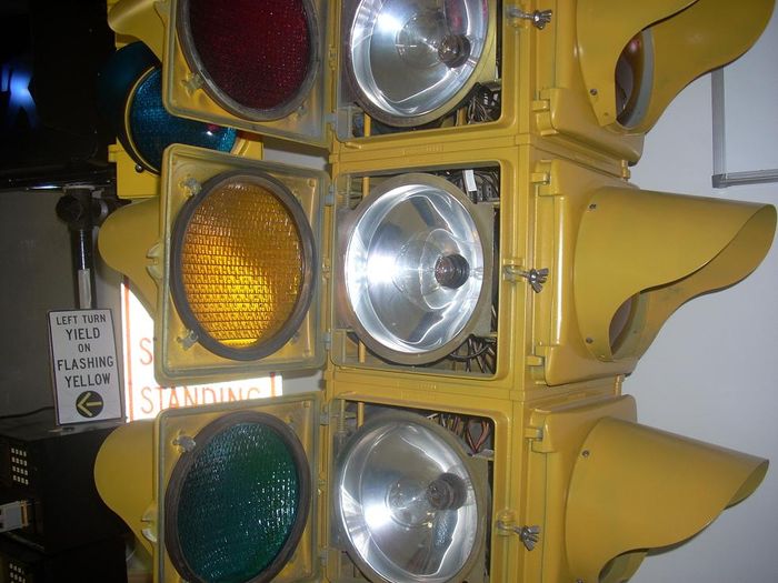 Crouse Hinds Type M
Inside of the 1958 Crouse Hinds Model "M" is very clean. The entire signal was completely restored in the summer of 2006. The reflectors are all hydroformed aluminum, and the lenses are all glass Crouse Hinds T3's 
Keywords: Traffic_Lights