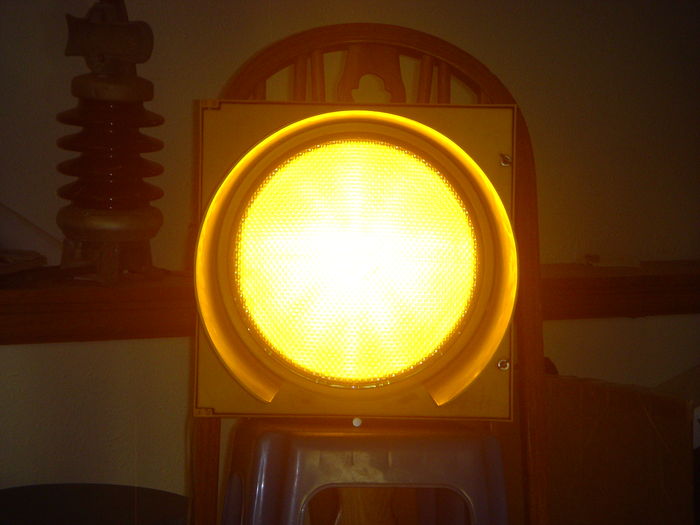 EOI Traffic signal yellow ball module.
Here is an EOI yellow traffic signal Incandescent look module. Looks nice doesn't it?

I will show the insides of this soon.

I like the little star effect this has. That happens because of the LED's inside.
Keywords: Traffic_Lights