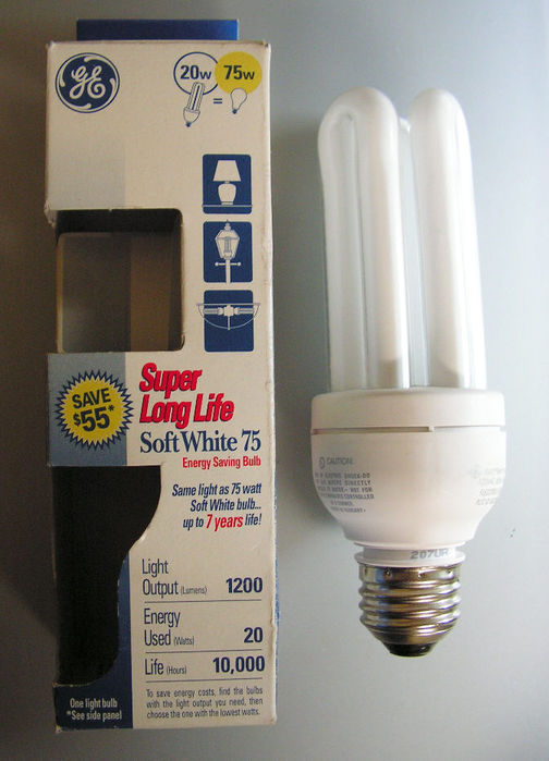 GE Electronic Biax 20w
I had a pair of these previously, used at my mom's residence in an entry recessed fixture. They seemed to last close to their rated life. I finally found another NOS one at a thrift store. This is a good-quality CFL made in Hungary.
Keywords: Lamps
