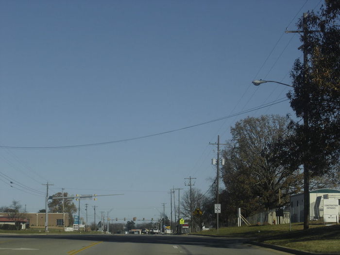 M400R2 and Signals in the Distance.
Mt Vernon,Tx
Keywords: American_Streetlighting