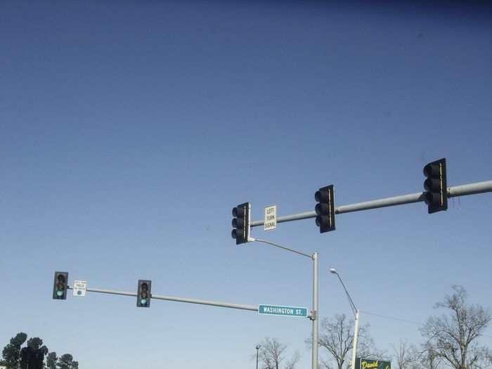 Typical Oklahoma Traffic Light Setup
Idabel,Oklahoma
Keywords: Traffic_Lights