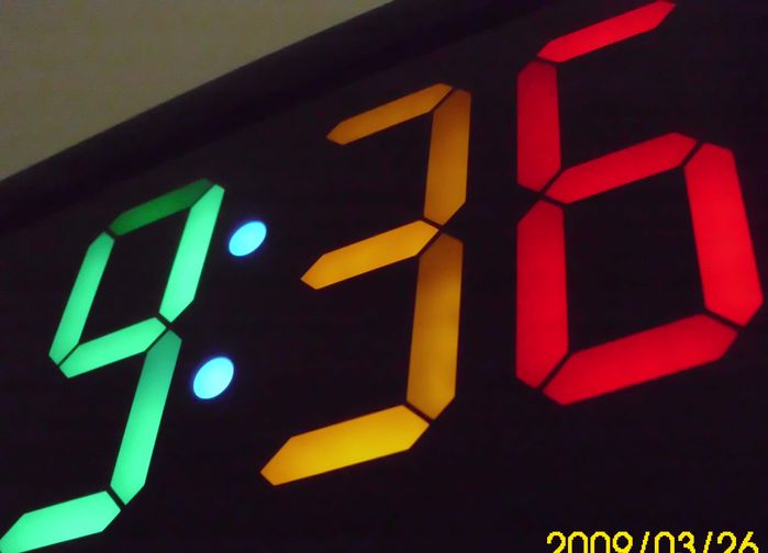 LED Wall Clock
LED Wall Clock. Pretty big and uses colored LEDS to show the time.
Keywords: Miscellaneous