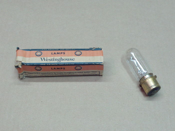 Westinghouse 45W 6.6A series airport lamp, from the dumps!
I got this vintage lamp in the dumpster. This actually was my last find from the garbage collecting company's dumpsters (in July 2010) before their bankruptcy two months ago. The sleeve first had a strong gasoline smell, but today I smelled it again and I could barely notice the odour!

The filament has been checked with an ohmmeter and the lamp does work! The etch is also barely faded out.
Keywords: Lamps