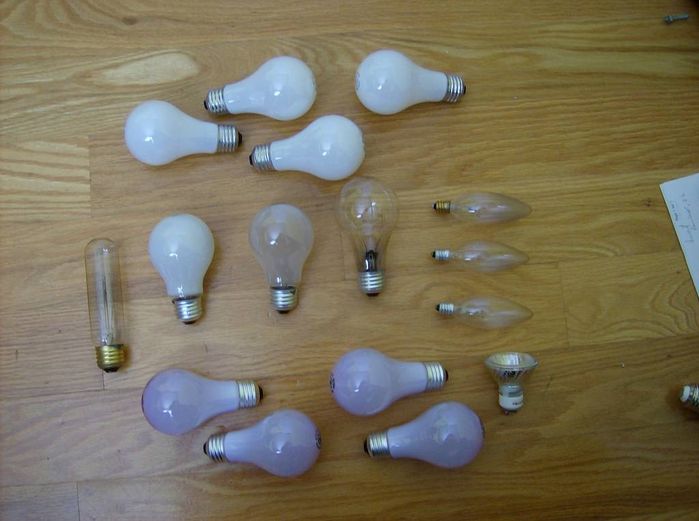 Incandescent lamp collection - For 3 years already!
This was my collection on March 10, 2008, exactly three years ago!! 16 light bulbs. Today I have .... something like 500 XD On this pic, from left to right:

Top row: 4 General Electric 100W Soft White lamps. They have a late 90s style packaging that I still remember.
Middle row: Various lamps from my basement.
Bottom row: 4 General Electric 60W Reveal lamps and a burnt out 35W halogen of some brand I don't remember LOL.
Keywords: Lamps