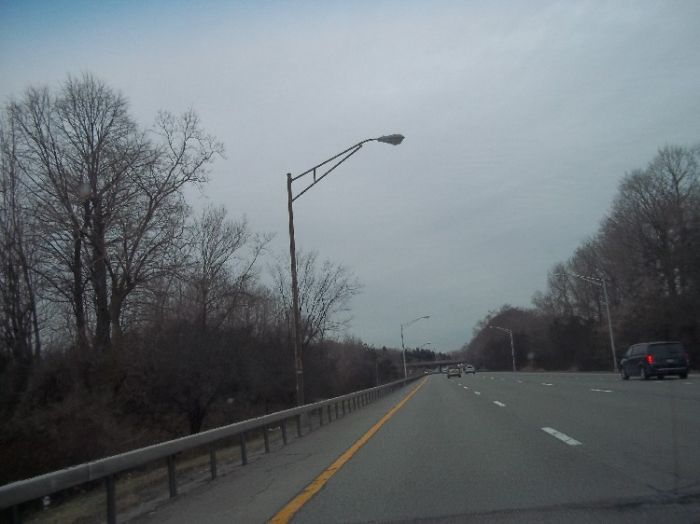 GE M400A1 150 W HPS
Westbound on Interstate 490 heading back to Buffalo
Keywords: American_Streetlights