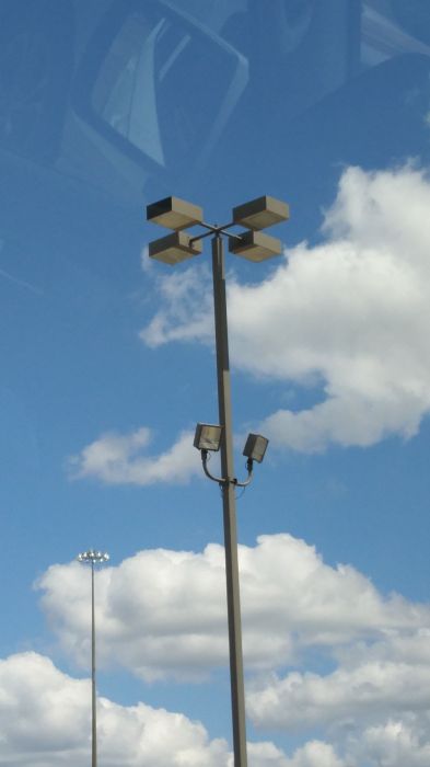 HPS parking lot lights with Metal Halide flood lights
Picture was also taken Saturday. At a Academy Sports and Outdoors parking lot.
Keywords: Misc_Fixtures