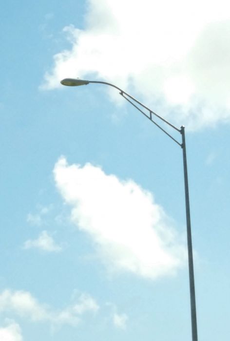 GE M400R2 FCO version HPS streetlight (GONE)
Unknown wattage. It might be 400w.
Keywords: American_Streetlights