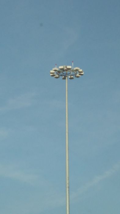A set of Cooper Galleria 400w HPS high mast fixtures
At the Grandparkway (TX Hwy 99) and Tomball Tollway (TX Hwy 249)
Keywords: Misc_Fixtures