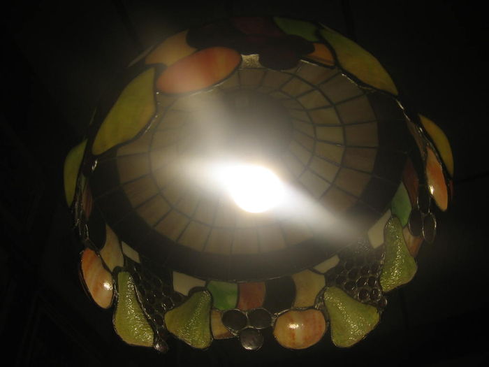 Stained Glass Light (underside view)
...to show the bulb underneath.
Keywords: Indoor_Fixtures