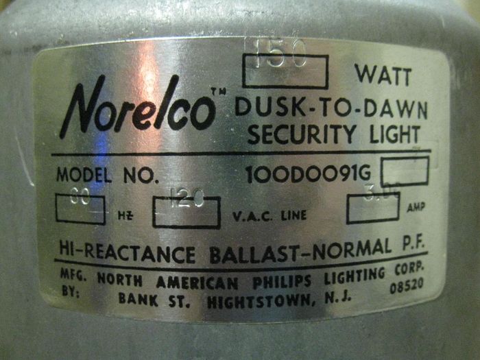Norelco HPS area light label
This is the label on the back of my Norelco HPS area light.
Keywords: American_Streetlights