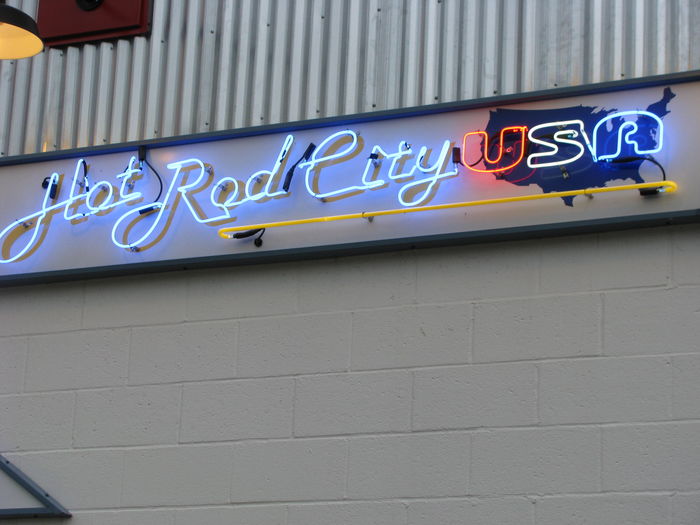 Hot Rod City Restaurant
Neon sign over the enterance
Keywords: Traffic_Lights