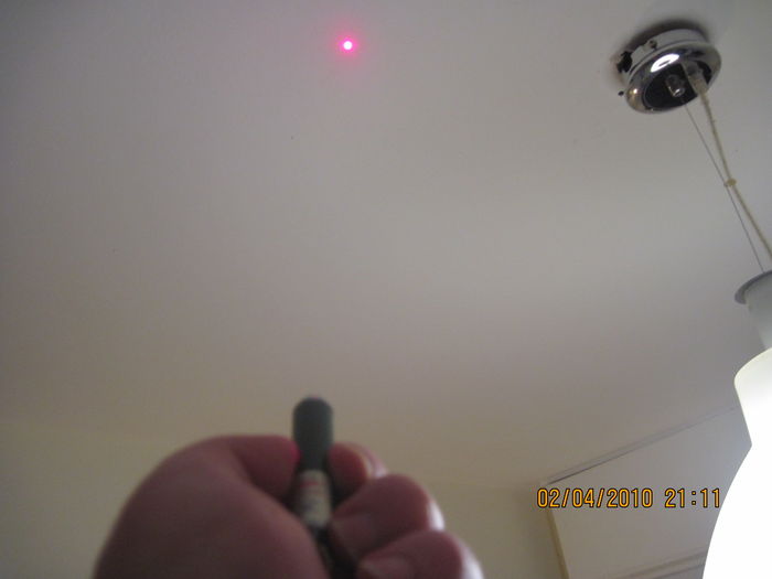 My chinese <5mW red laser pointer
My father bought this laser to me, when he was traveled to USA.
The laser pointer label since, started to be erased and today i can't see anything on it.
Keywords: Misc_Fixtures