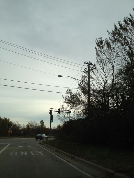 Another ComEd M400R3
A few months ago this light did not come on at night. I think they fixed it.
Keywords: American_Streetlights